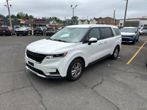 2022 Kia Carnival LXS