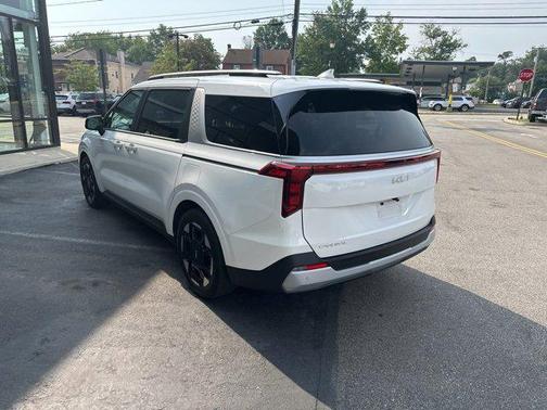 2025 Kia Carnival EX