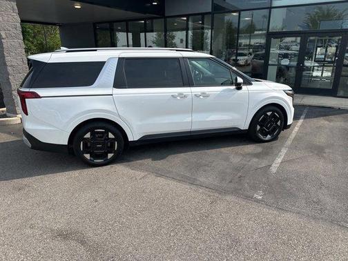 2025 Kia Carnival EX
