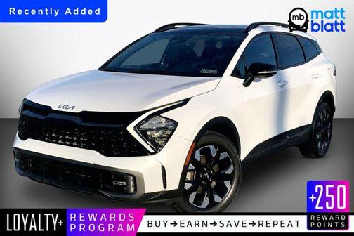 Glacial White Pearl 2023 Kia Sportage X-Line