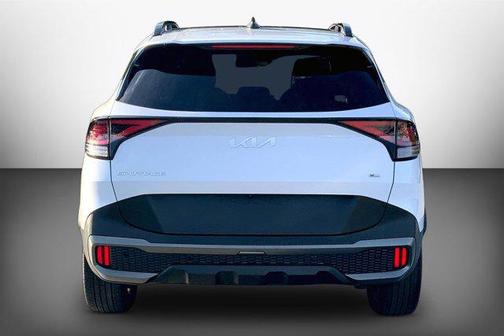 Glacial White Pearl 2023 Kia Sportage X-Line