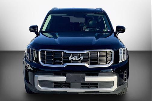 Ebony Black 2023 Kia Telluride S
