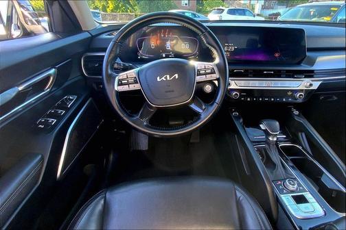 Ebony Black 2023 Kia Telluride S