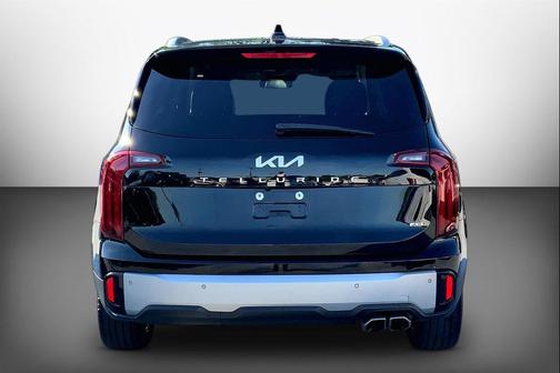 Ebony Black 2023 Kia Telluride S