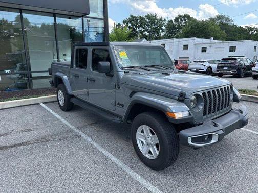 2022 Jeep Gladiator Sport S