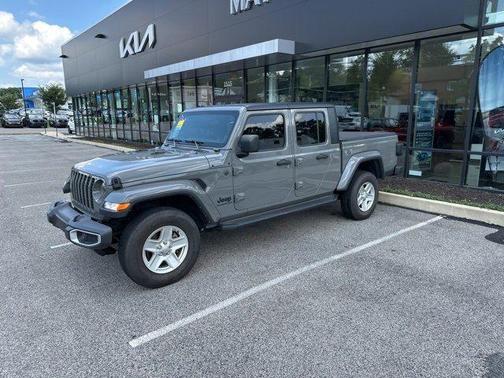 2022 Jeep Gladiator Sport S