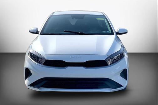 Snow White Pearl 2024 Kia Forte LXS