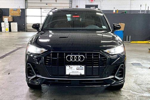 2022 Audi Q3 45 S line Premium