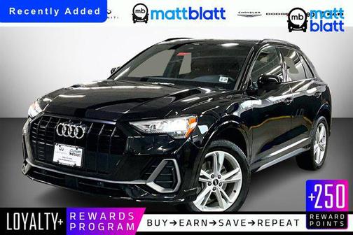 2022 Audi Q3 45 S line Premium