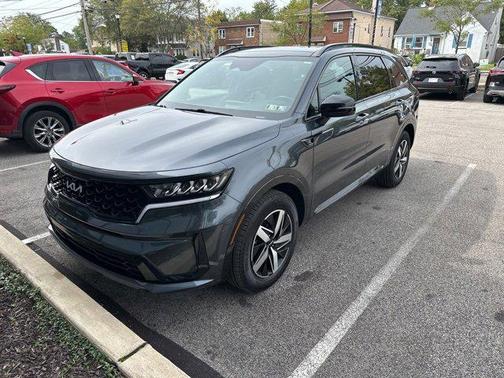 2023 Kia Sorento S