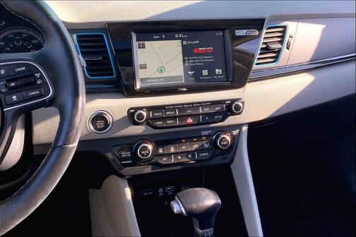Snow White Pearl 2019 Kia Niro EX Premium