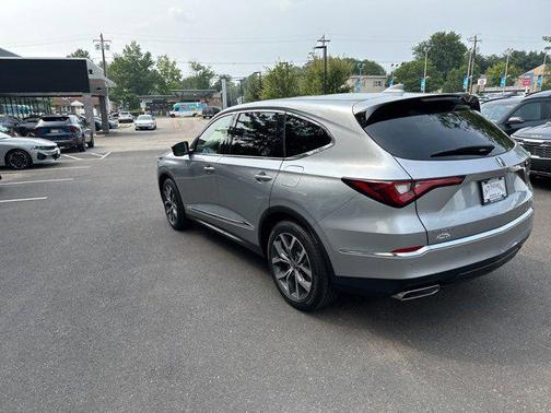 2023 Acura MDX w/Technology Package