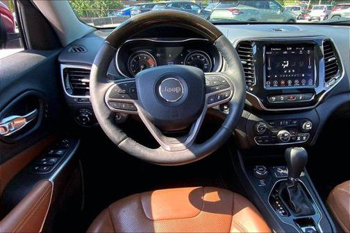 Velvet Red Pearlcoat 2019 Jeep Cherokee Overland