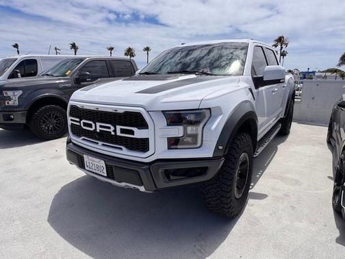 Oxford White 2018 Ford F-150 Raptor