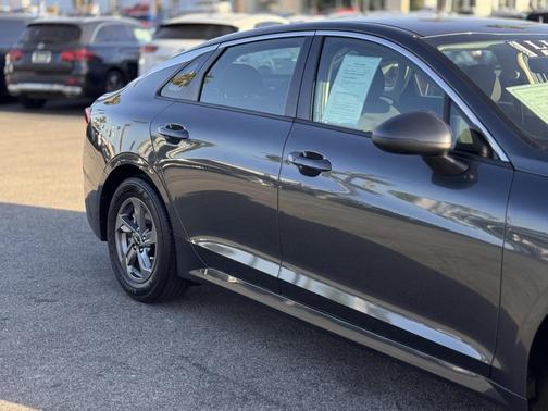 2022 Kia K5 LXS