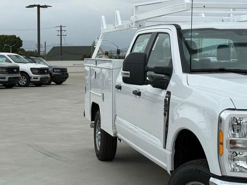 Oxford White 2026 Ford F-250 XL