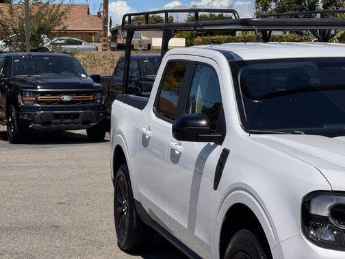 Oxford White 2024 Ford Maverick Lariat