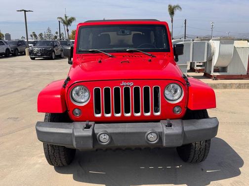 2016 Jeep Wrangler Unlimited Sahara