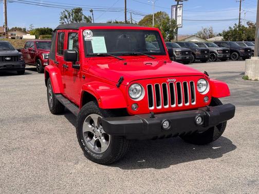 2016 Jeep Wrangler Unlimited Sahara