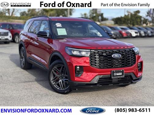 2025 Ford Explorer ST-Line