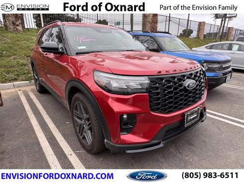 2025 Ford Explorer ST-Line