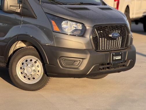 2025 Ford Transit-350 XL