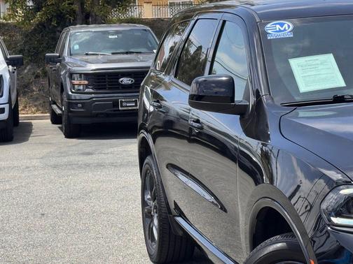 DB Black Clearcoat 2025 Dodge Durango GT AWD