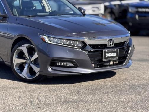 2019 Honda Accord Touring 2.0T