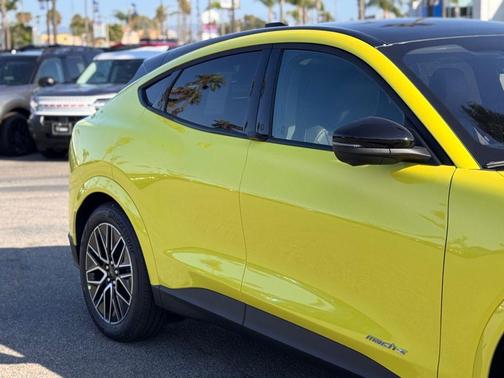 2025 Ford Mustang Mach-E Premium