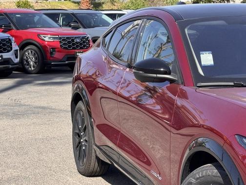 2025 Ford Mustang Mach-E Premium