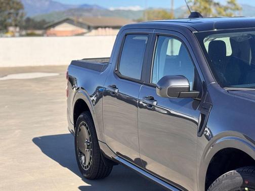 2026 Ford Maverick Lobo Standard