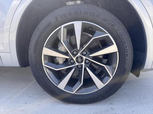 2022 Audi Q5 45 S line Premium Plus