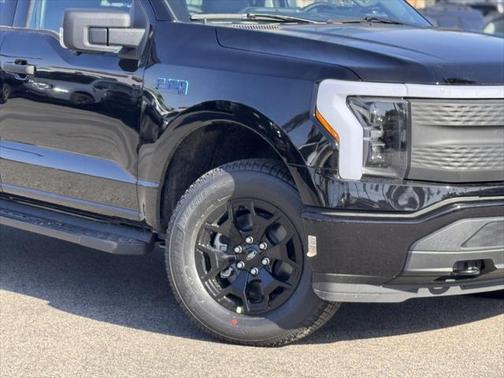 2025 Ford F-150 Lightning XLT