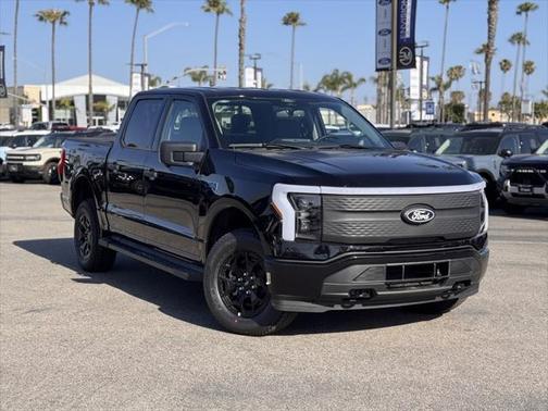 2025 Ford F-150 Lightning XLT
