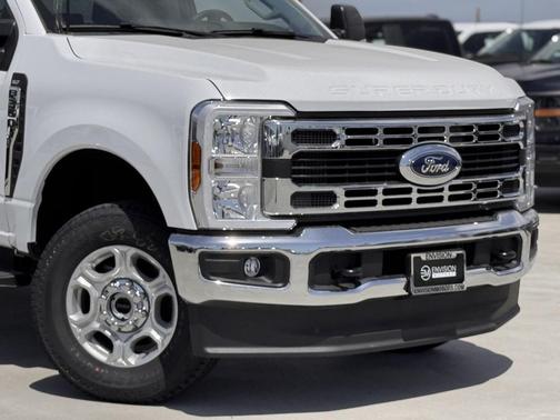 2025 Ford F-350 XLT