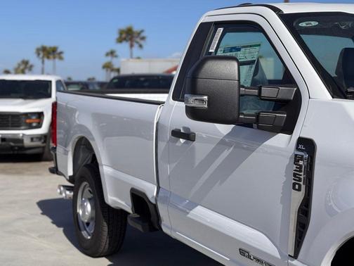 2025 Ford F-350 XL