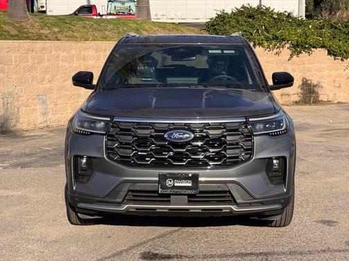 Carbonized Gray Metallic 2026 Ford Explorer Platinum