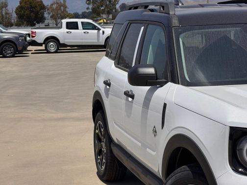 Oxford White 2026 Ford Bronco Sport Outer Banks