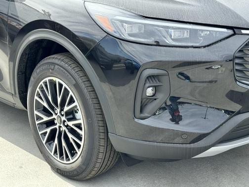2025 Ford Escape PHEV SE