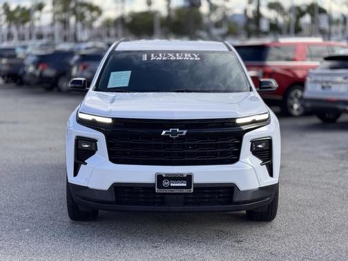 2024 Chevrolet Traverse LT