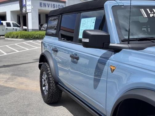 2023 Ford Bronco Badlands