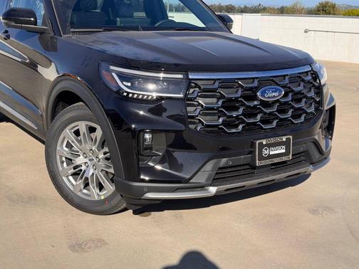 Agate Black Metallic 2026 Ford Explorer Platinum