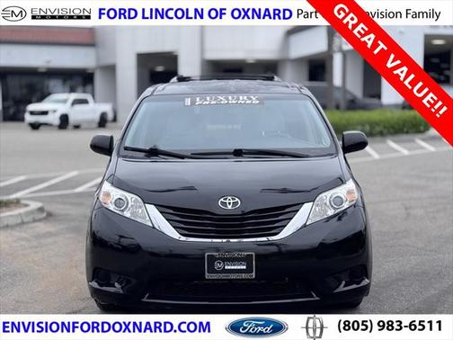 2016 Toyota Sienna LE