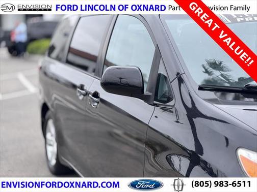 2016 Toyota Sienna LE