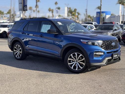 2023 Ford Explorer ST-Line