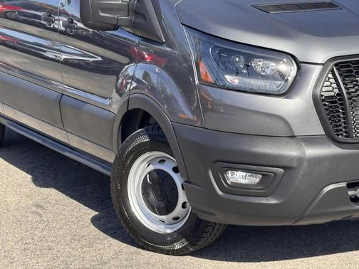 2025 Ford Transit-350 XL