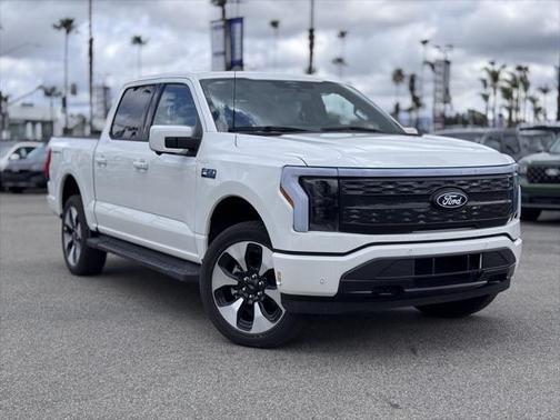 2025 Ford F-150 Lightning Platinum