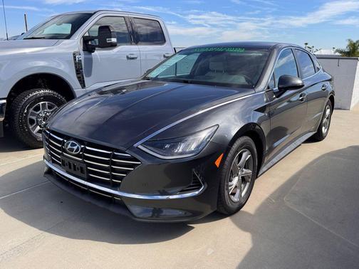 2022 Hyundai SONATA SE