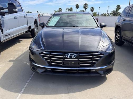 2022 Hyundai SONATA SE