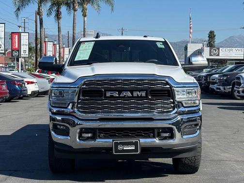 Bright White Clearcoat 2021 RAM 3500 Limited Crew Cab 4x4 8' Box